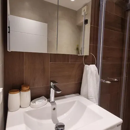Apartamento зона хоум - *